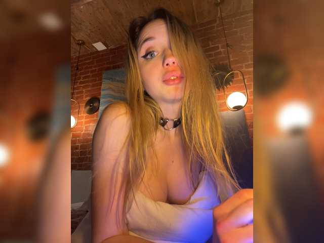 Foton VickaTsss Hi, I'm new here, I will be glad to see you at my place! Lovens from 2 tokens, all the most interesting in private)