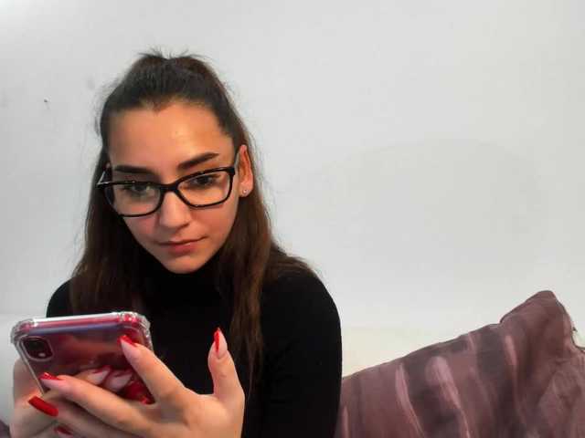 Sändningsbilder violetmyers18