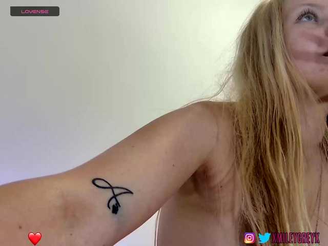 Foton xMileyGreyx COME PLAY WITH ME ​toy ​start ​react ​at ​1​control ​toy link - ​1 ​min25​tok​wheel - 49 ​tokens