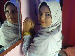 Erotisk videochatt YaminaIssawi