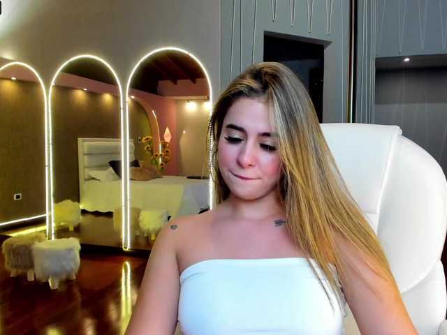 Foton YennyWalter You know you want me, don't be shy and talk to me ♥ Blowjob 99 TK ♥ Ride dildo 705 TK ♥