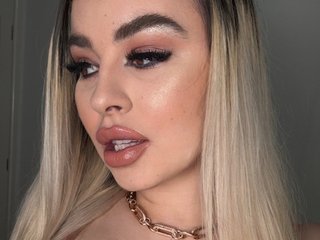 Erotisk videochatt YnnesBritney