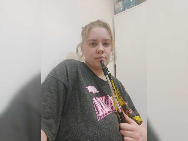 Sändningsbilder yuliia_3003