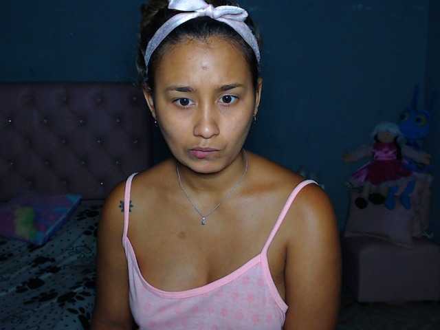 Foton yummyqueenx couple show privately do not miss it for just 1000